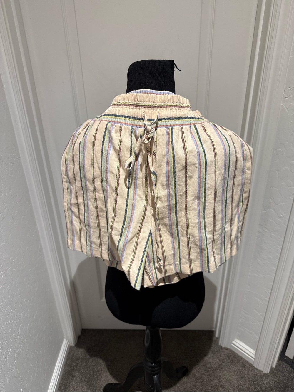 CAbi Cream Multistripe shorts size small